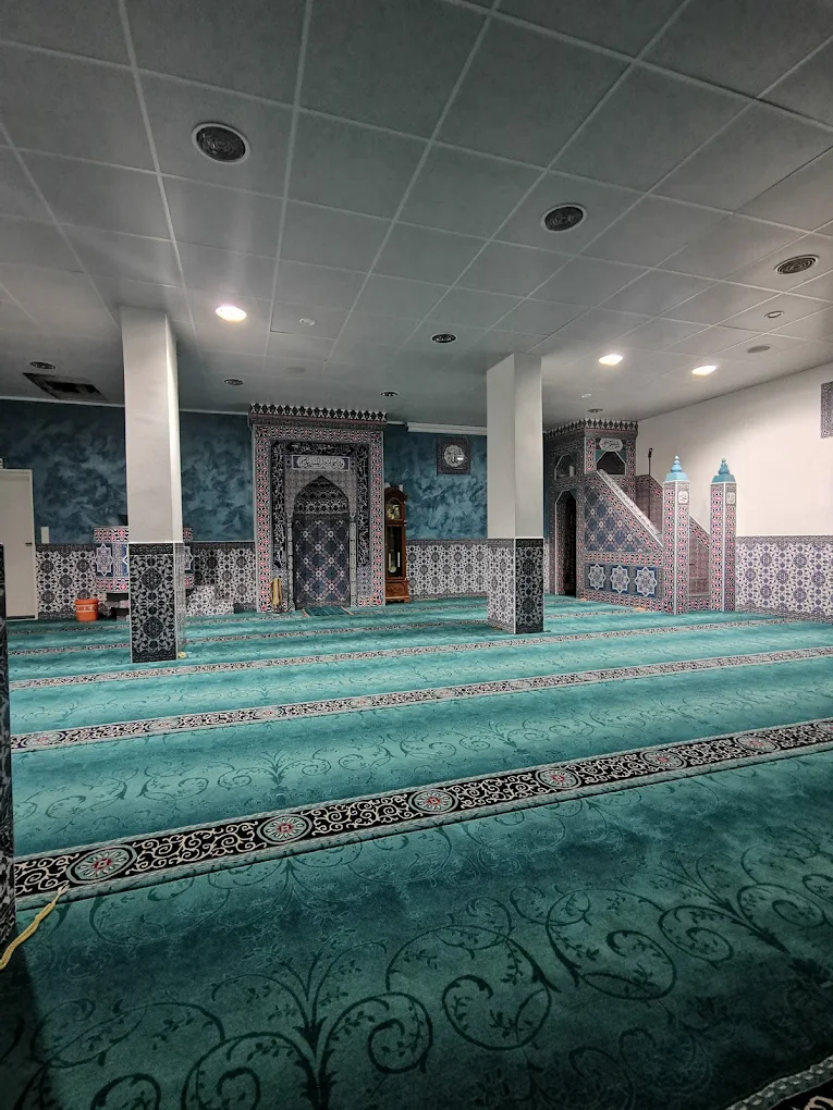 muenchne-albanisch-el-furkan-2.webp