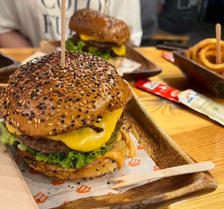 thronburger-friedrichshain-8.jpg
